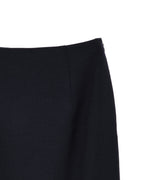 Line Straight Skirt