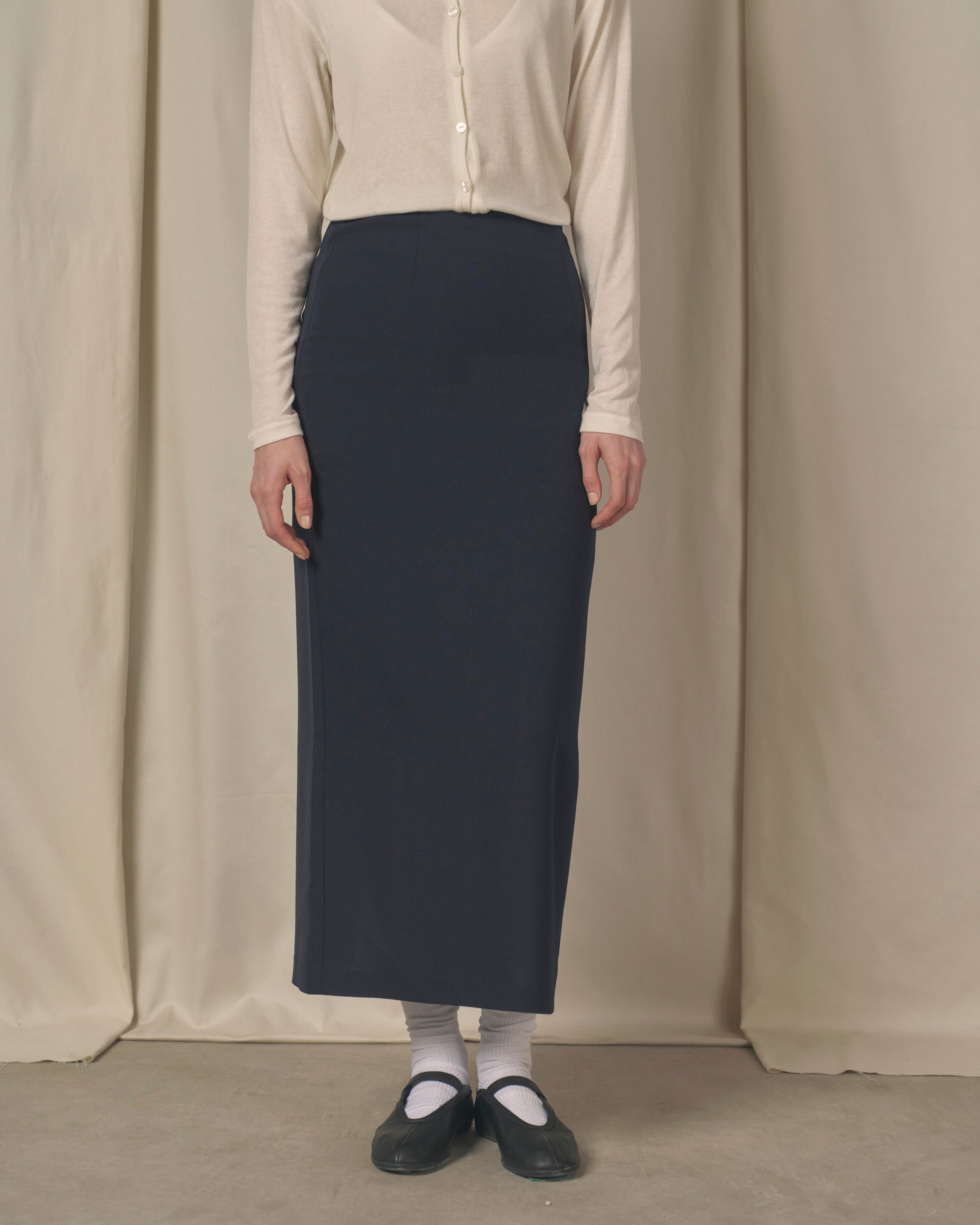 Line Straight Skirt